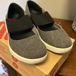 Gray Fit flop sporty Mary Jane size 7-1/2